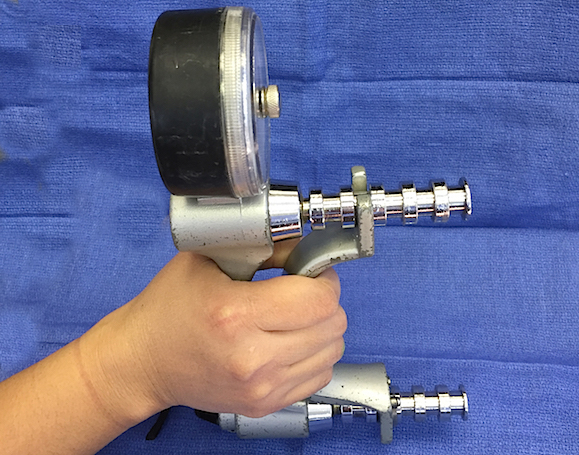 Measuring grip strength with Jamar Dynamometer